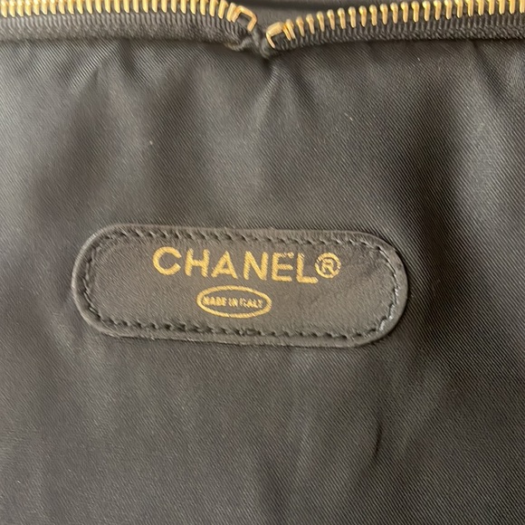$10K CHANEL LEATHER TRAVEL GARMENT - RARE COLLECTOR VINTAGE - Picture 11 of 16